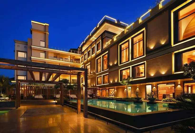 Ramada By Wyndham Varanasi Katesar
