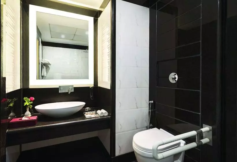 Fotos del hotel Ramada By Wyndham Varanasi Katesar:  15