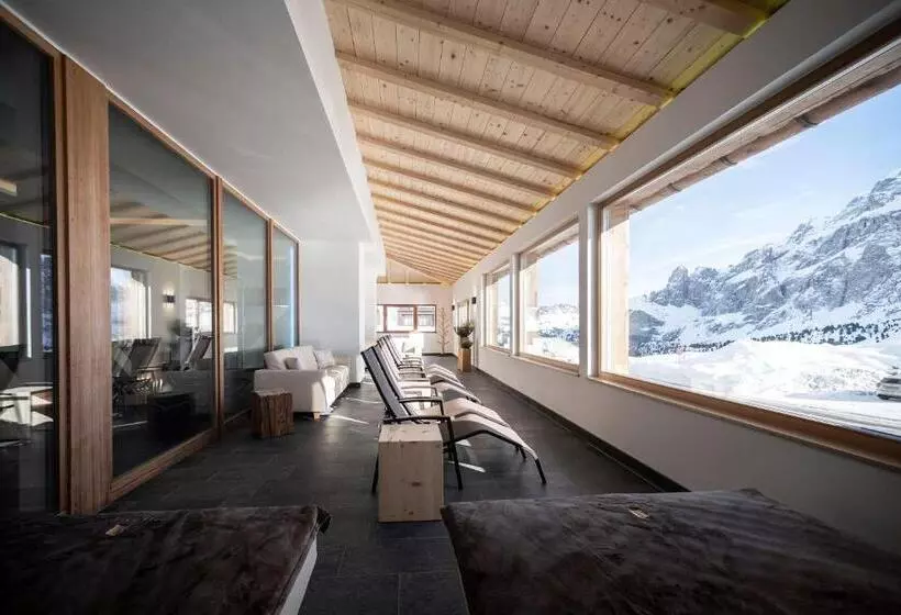 Fotos del hotel Passo Sella Dolomiti Mountain Resort:  9