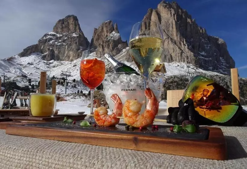 Fotos del hotel Passo Sella Dolomiti Mountain Resort:  15
