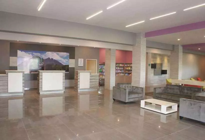 Fotos del hotel La Quinta By Wyndham Monterrey Aeropuerto:  4