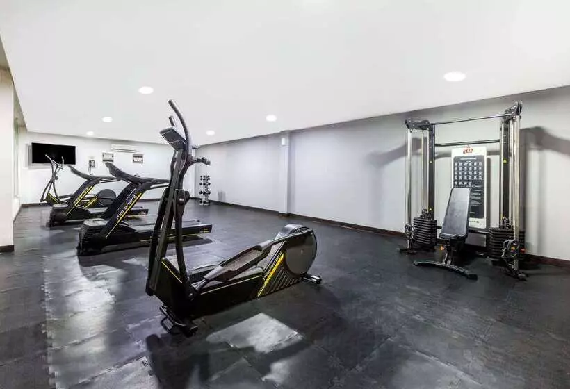 Fotos del hotel La Quinta By Wyndham Monterrey Aeropuerto:  5