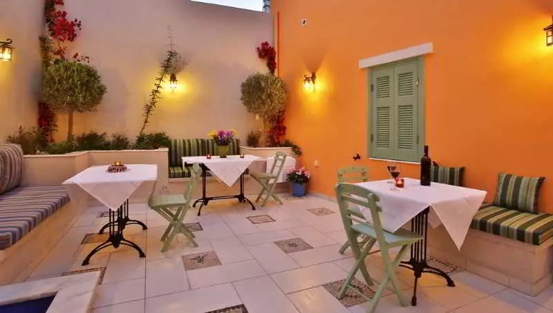 Fotos del hotel Efchi Suites 1904:  12