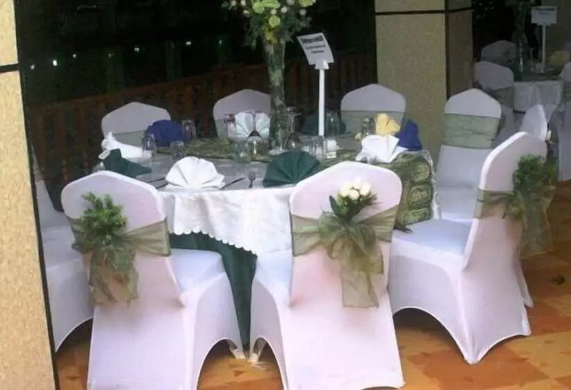 Fotos del hotel Paradise Suites:  18