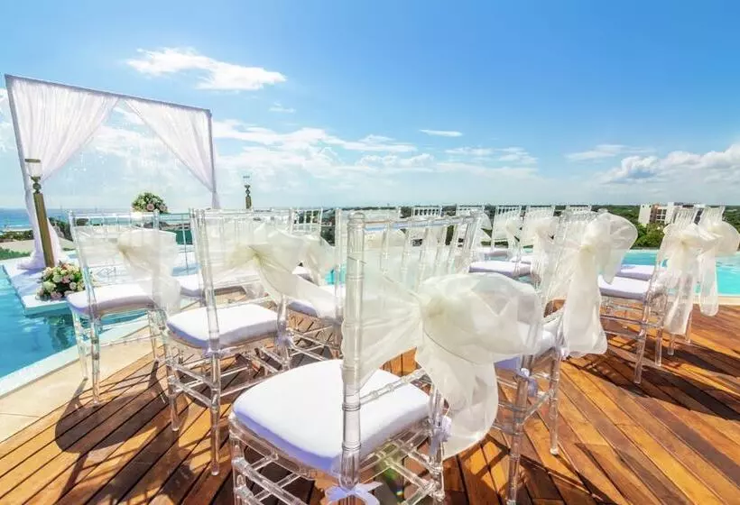 Fotos del hotel The Fives Downtown Hotel & Residences, Curio Collection by Hilton:  24