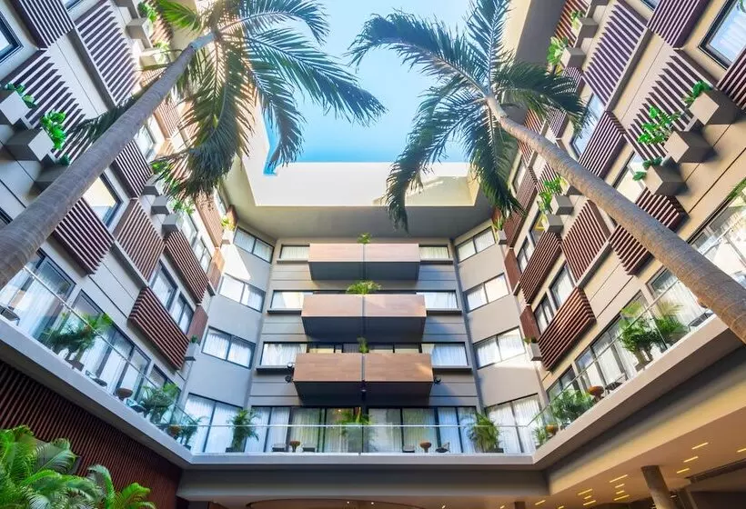 Fotos del hotel The Fives Downtown Hotel & Residences, Curio Collection by Hilton:  59