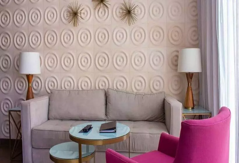 Fotos del hotel The Fives Downtown Hotel & Residences, Curio Collection by Hilton:  43