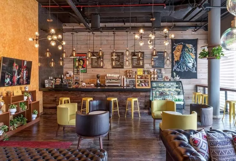 Fotos del hotel The Fives Downtown Hotel & Residences, Curio Collection by Hilton:  4