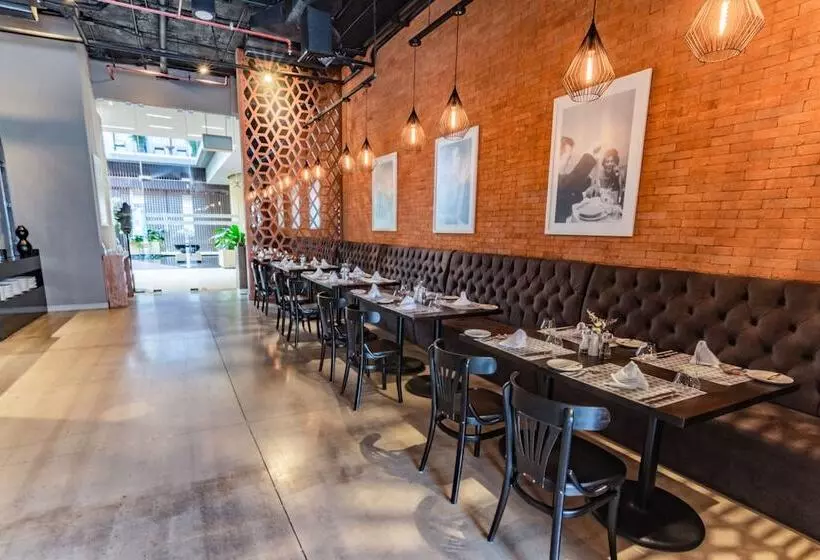 Fotos del hotel The Fives Downtown Hotel & Residences, Curio Collection by Hilton:  50