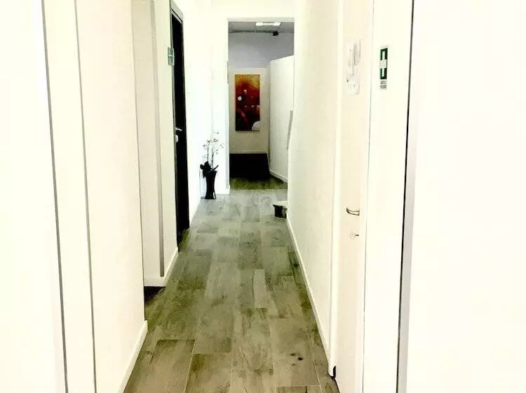 Fotos del hotel Academy:  3