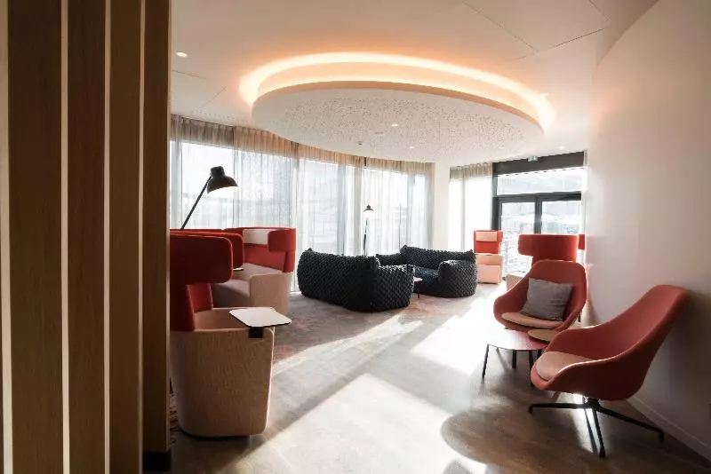 Fotos del hotel Holiday Inn Express Paris  Cdg Airport:  11