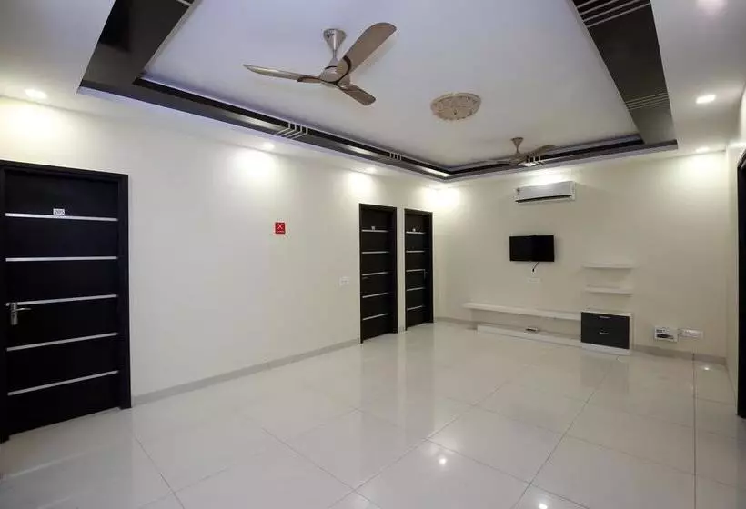 Fotos del hotel Fabhotel Shashank Villa:  2