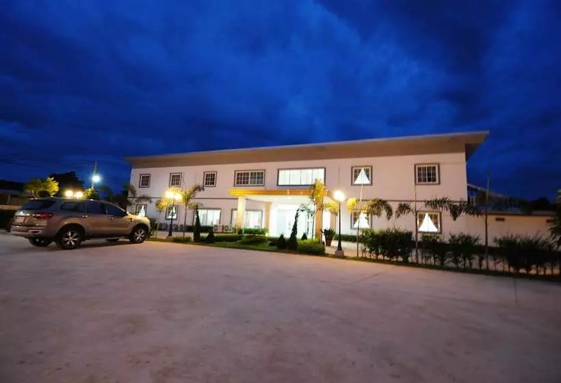 Montara  & Resort Korat