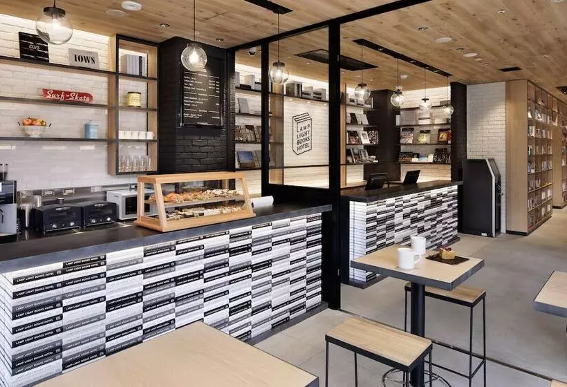 Fotos del hotel Lamp Light Books  Nagoya:  4