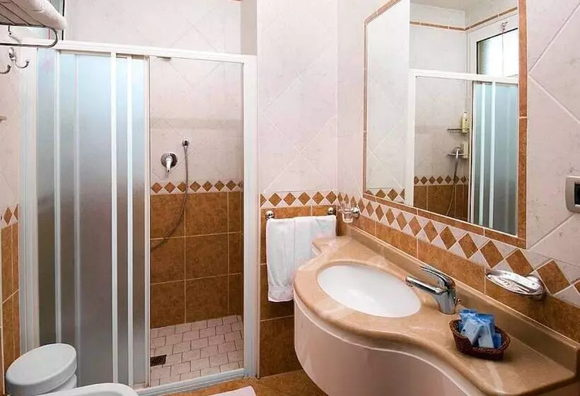 Fotos del hotel Savoia:  16
