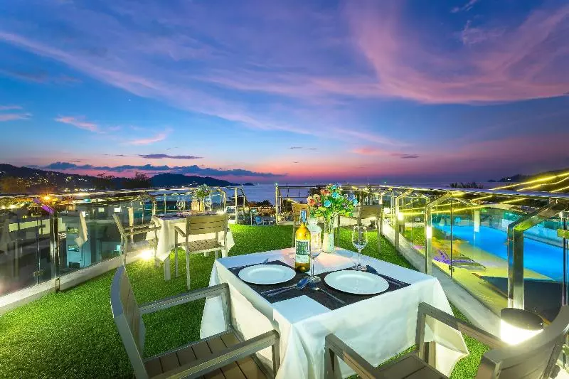 Fotos del hotel Clover Patong Phuket  Sha Plus:  19