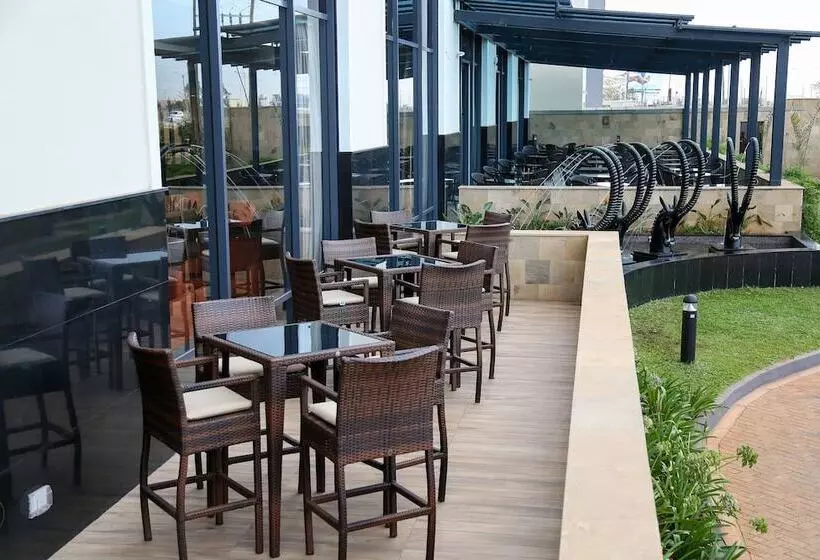 Fotos del hotel Hilton Garden Inn Nairobi Airport:  8