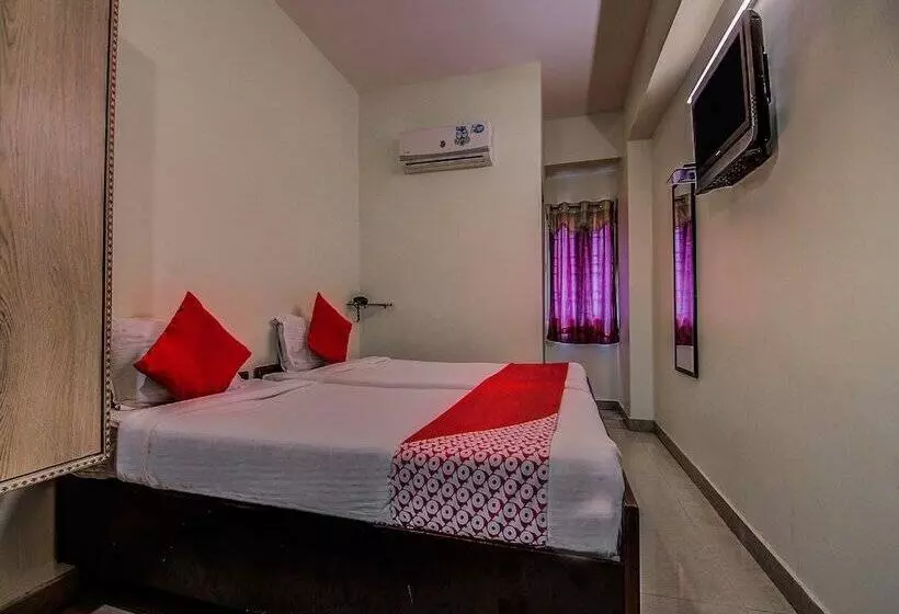 Fotos del hotel Oyo 10743 Silver Villa Guest House:  19