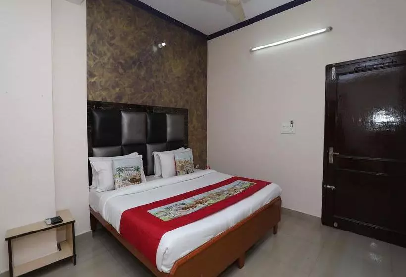 Fotos del hotel Oyo 10347 Hotel Deepak:  2