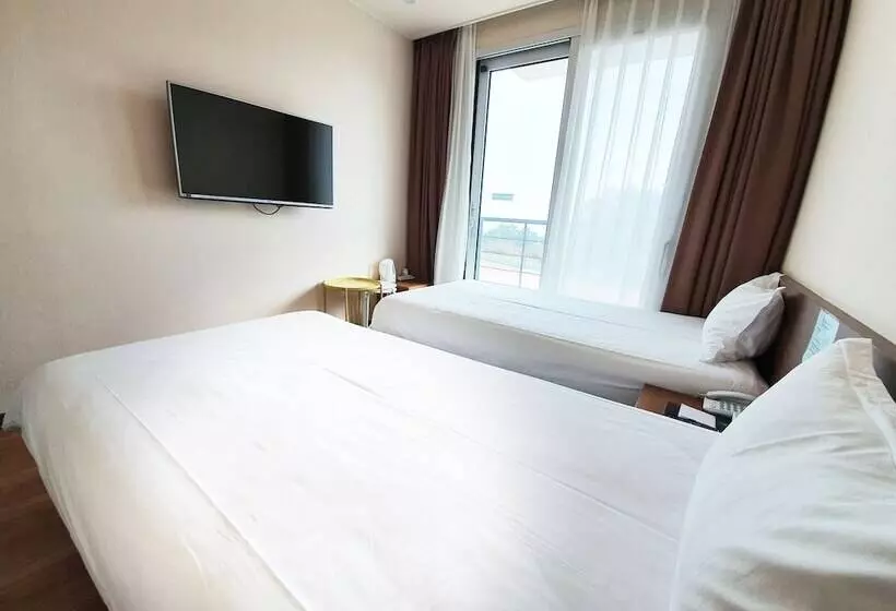 Fotos del hotel Jeju Jungmun Ocean Blue:  17