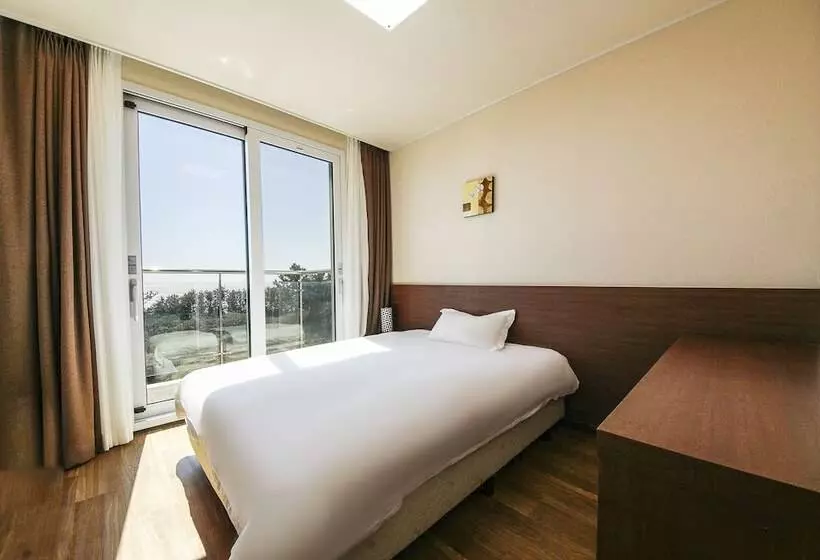 Fotos del hotel Jeju Jungmun Ocean Blue:  22