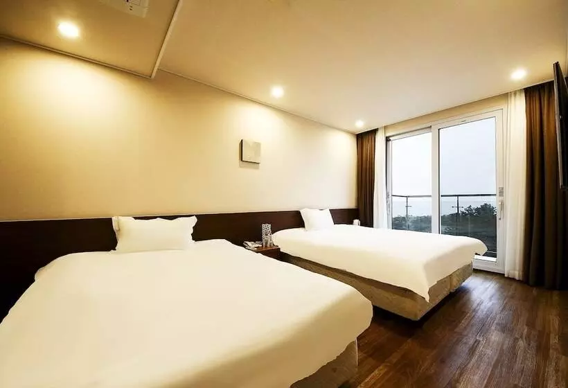 Fotos del hotel Jeju Jungmun Ocean Blue:  21