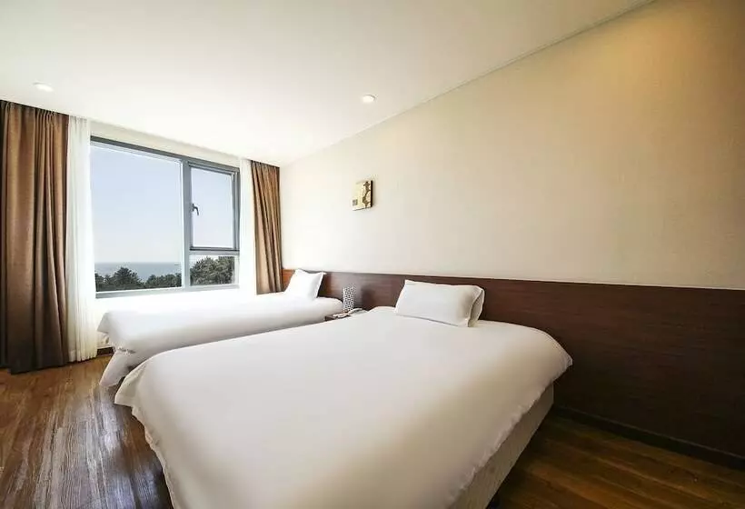 Fotos del hotel Jeju Jungmun Ocean Blue:  11