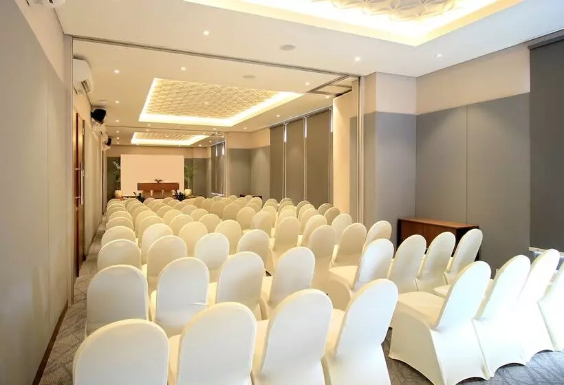 Fotos del hotel Batiqa Hotel Darmo - Surabaya:  12