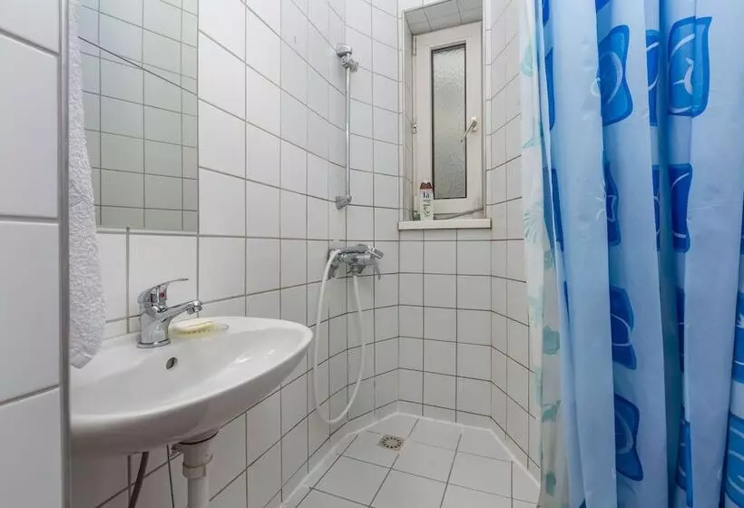 Fotos del hotel Pension Vienna Happymit:  5