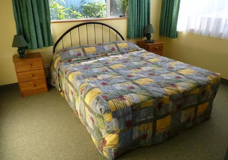 Fotos del hotel Nugget View & Kaka Point Motels:  10