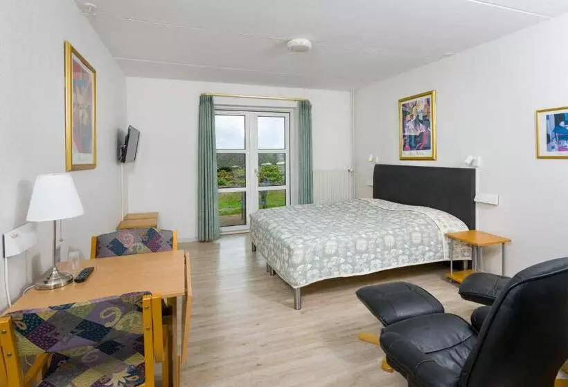 Fotos del hotel Hvalpsund Færgekro:  12