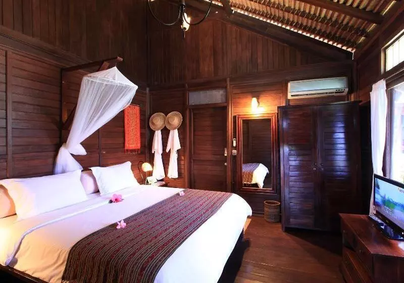 Samawa Seaside Cottages