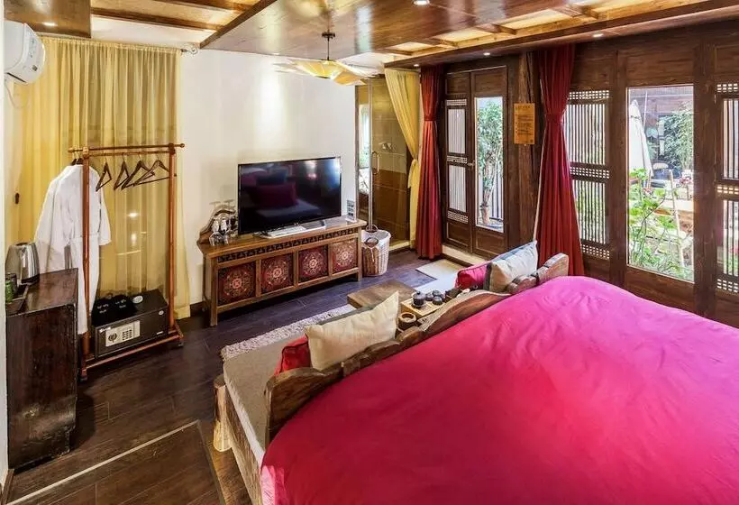 Fotos del hotel Blooming Island Baisui Yuan:  15