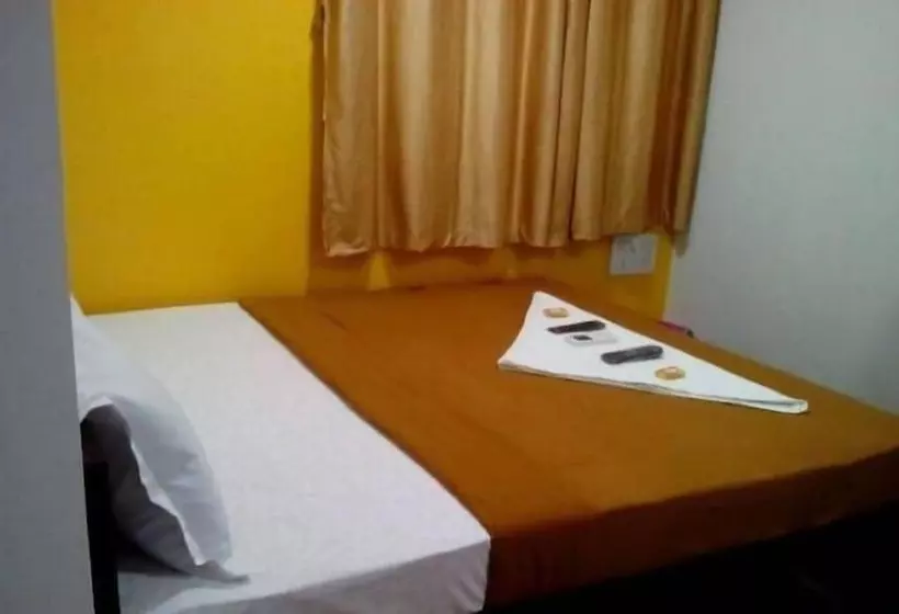 Fotos del hotel Bkc Residency:  15