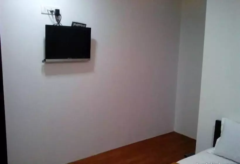 Fotos del hotel Bkc Residency:  19