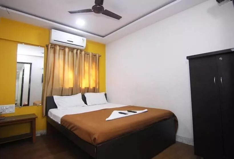 Fotos del hotel Bkc Residency:  18