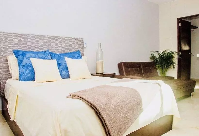 Aquamarina Suites