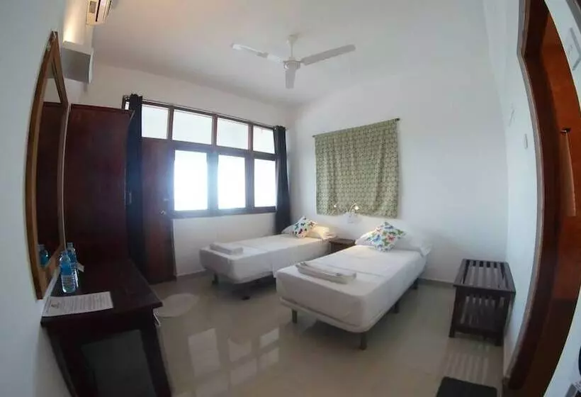 Fotos del hotel Coral Seas Beach Hikkaduwa:  10