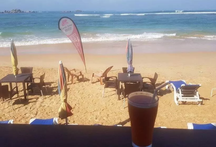 Fotos del hotel Coral Seas Beach Hikkaduwa:  12