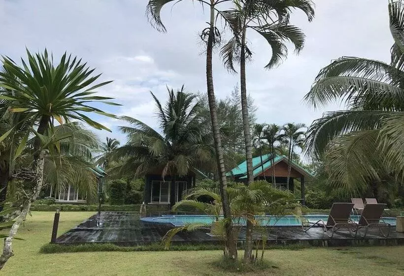 Hongte Khaolak Resort