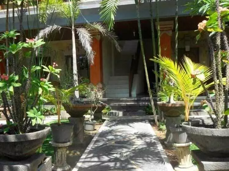 Fotos del hotel Puri Anom Guest House:  12