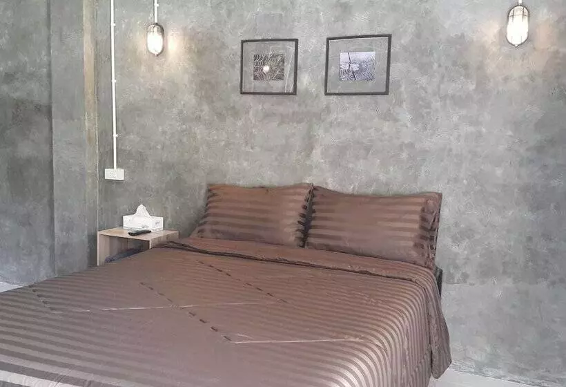 Fotos del hotel 4hearts Loft House:  2