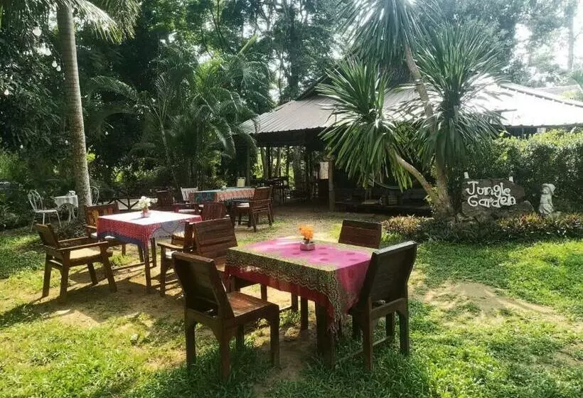 Fotos del hotel Jungle Garden:  8