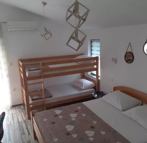 Fotos del hotel Pansion Glory:  24