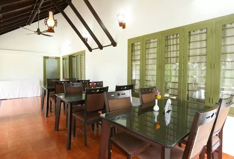 Fotos del hotel Treebo Hill Gardens:  5