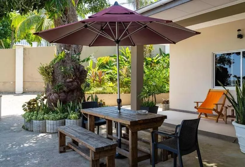 Fotos del hotel The Ridge Residence:  7