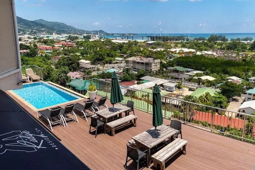 Fotos del hotel The Ridge Residence:  11