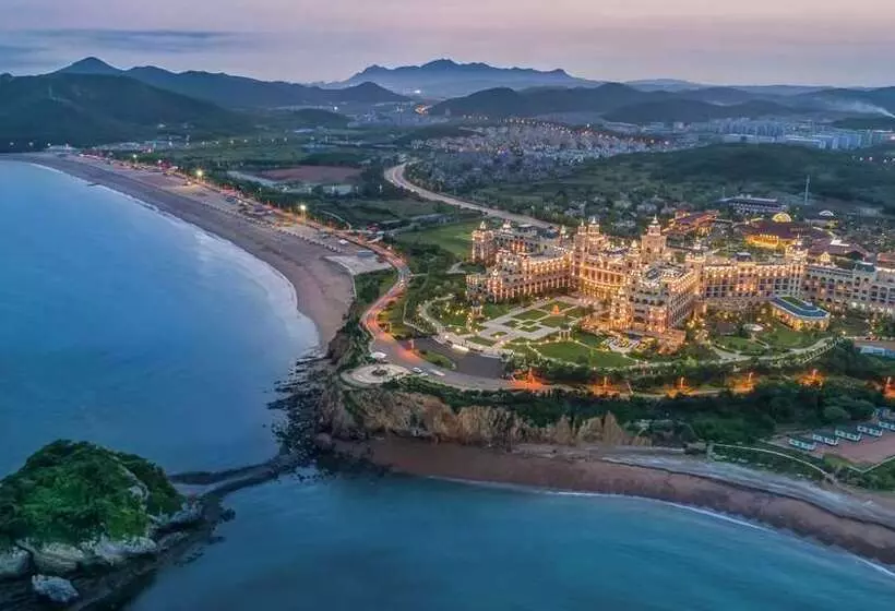 Fotos del hotel Hilton Dalian Golden Pebble Beach Resort:  18