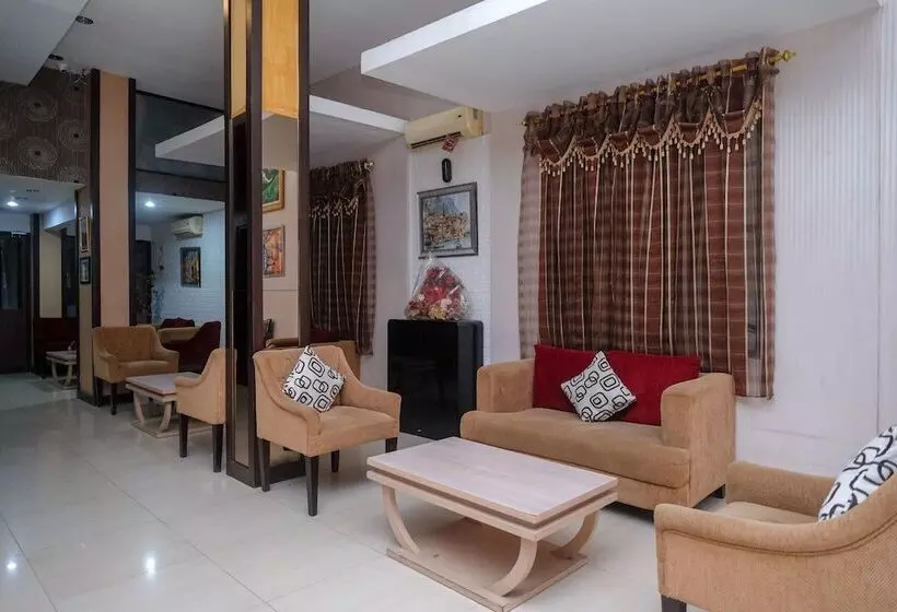 Fotos del hotel Reddoorz Plus @ Grand Populer:  18