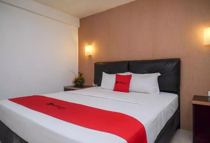 Fotos del hotel Reddoorz Plus @ Grand Populer:  15